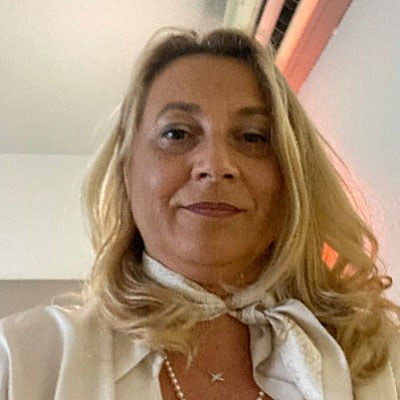MAGALI ROBAGLIA